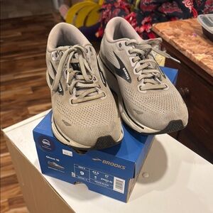 Brooks Men's Ghost 16 Running Shoes - Gray